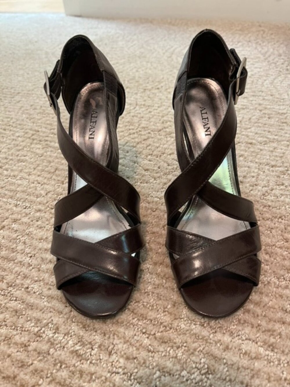 ALFANI STRAPPY BROWN HEALS